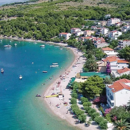 Nice Apartment In Stanici With Kitchenette Apartment