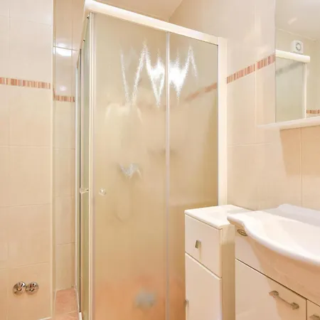 Nice Apartment In Stanici With Kitchenette